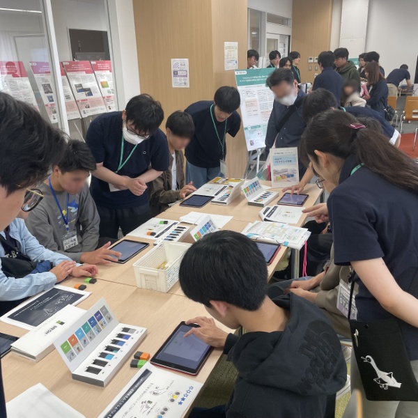 第3回オープンキャンパス電子情報工学科ブース