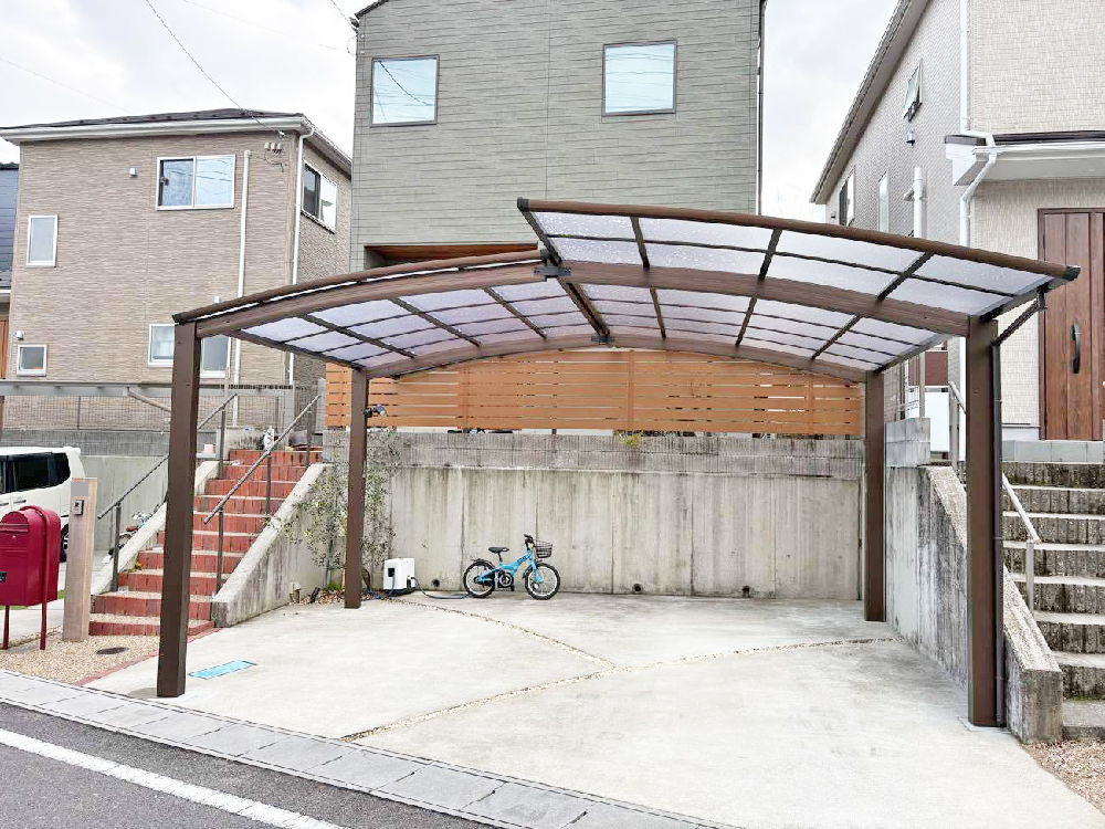 カーポート YKKAP アリュース 1台用(単棟) R型アール屋根 M合掌 カーポート YKKAP アリュース 1台用(単棟) R型アール屋根 M合掌