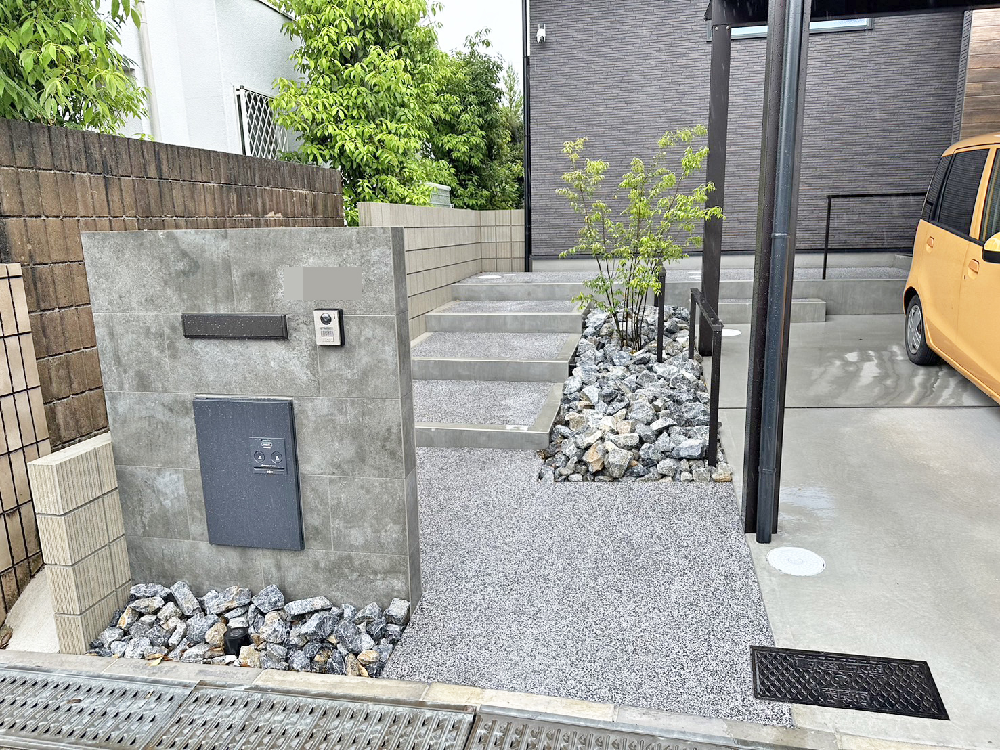 玄関アプローチ 床洗い出し仕上げ 四国化成 リンクストーンM.jpg 玄関アプローチ 床洗い出し仕上げ 四国化成 リンクストーンM.jpg