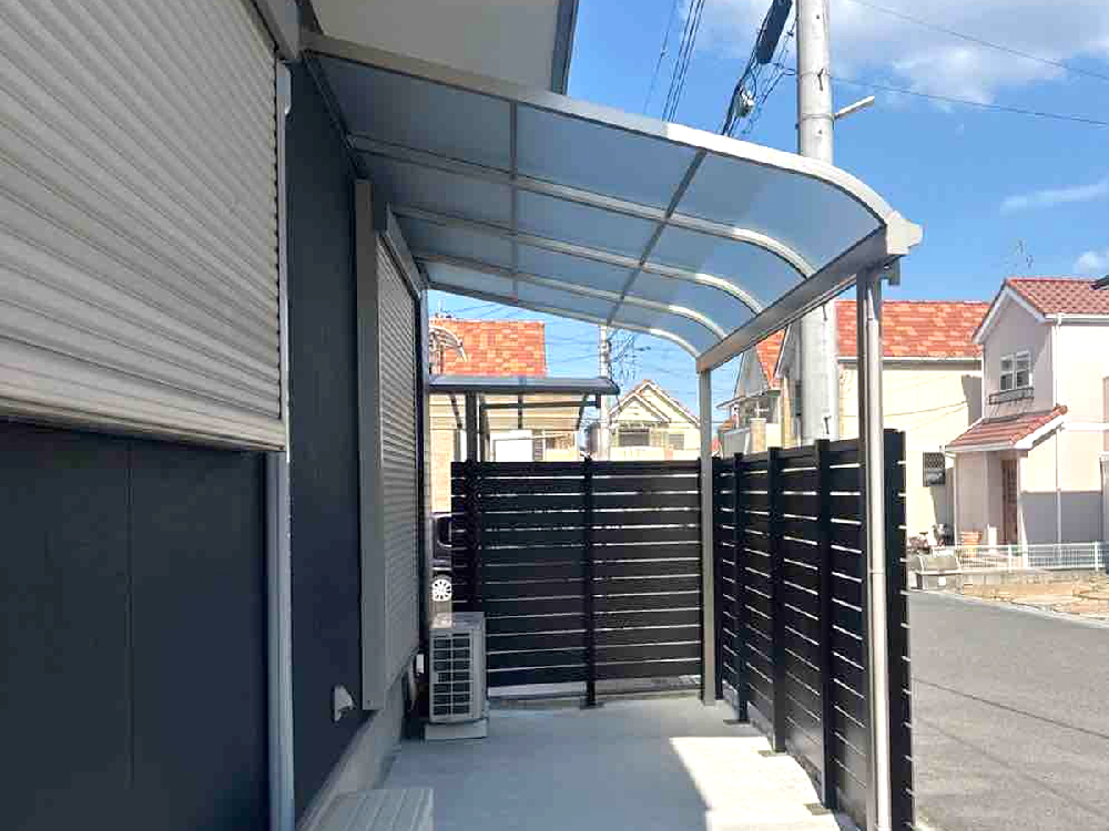 1階テラス屋根YKKAP ソラリアR.jpg 1階テラス屋根YKKAP ソラリアR.jpg