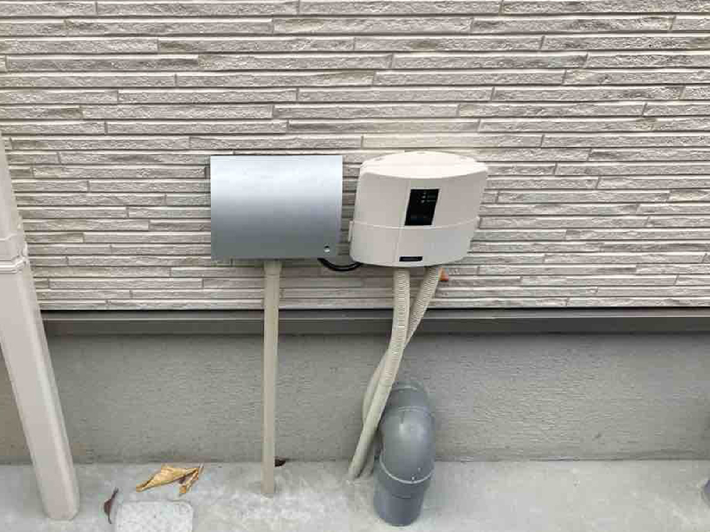室外変換器 タカショー LEDIUS ローボルトトランス.jpg 室外変換器 タカショー LEDIUS ローボルトトランス.jpg