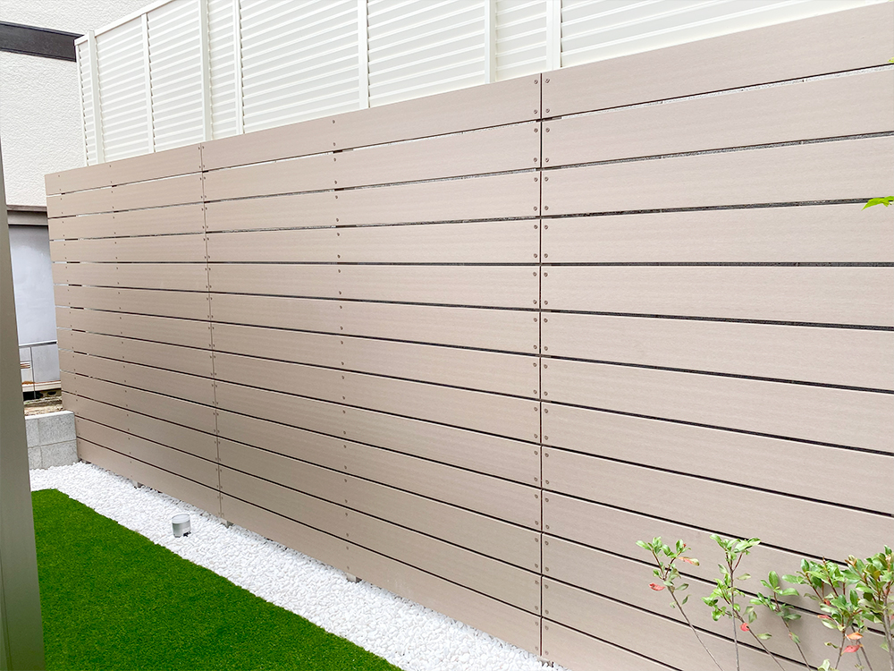 ファミリー庭園兵庫店 展示 ニコボードH1700すき間1cm.jpg ファミリー庭園兵庫店 展示 ニコボードH1700すき間1cm.jpg