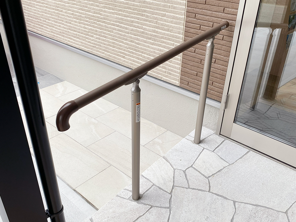 ファミリー庭園兵庫店 展示 手すり グリップライン.jpg ファミリー庭園兵庫店 展示 手すり グリップライン.jpg