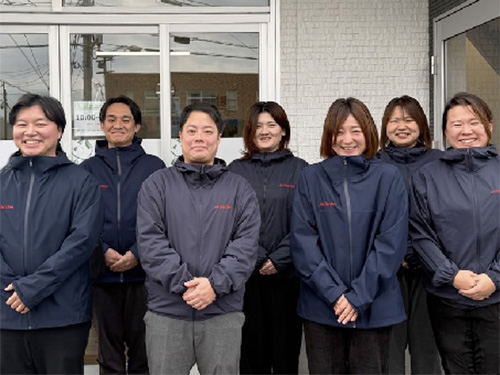 九州工事コミコミショップ福岡店　集合写真