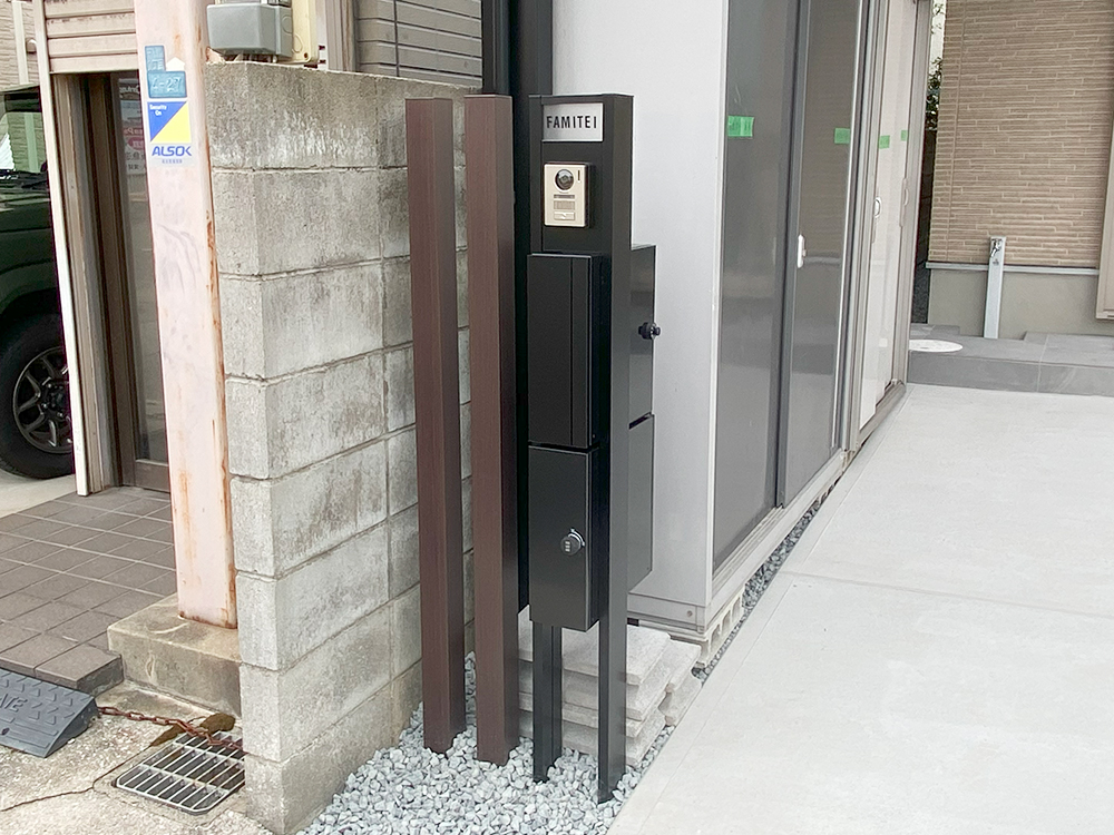 ファミリー庭園兵庫店 展示 機能門柱アクシィ2型 ファミリー庭園兵庫店 展示 機能門柱アクシィ2型