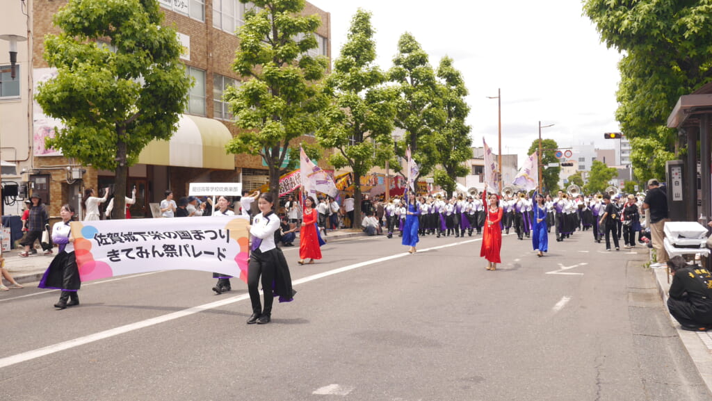 佐賀県　佐賀市　龍谷高等学校　吹奏楽部　栄の国祭り　きてみん祭パレード　マーチング