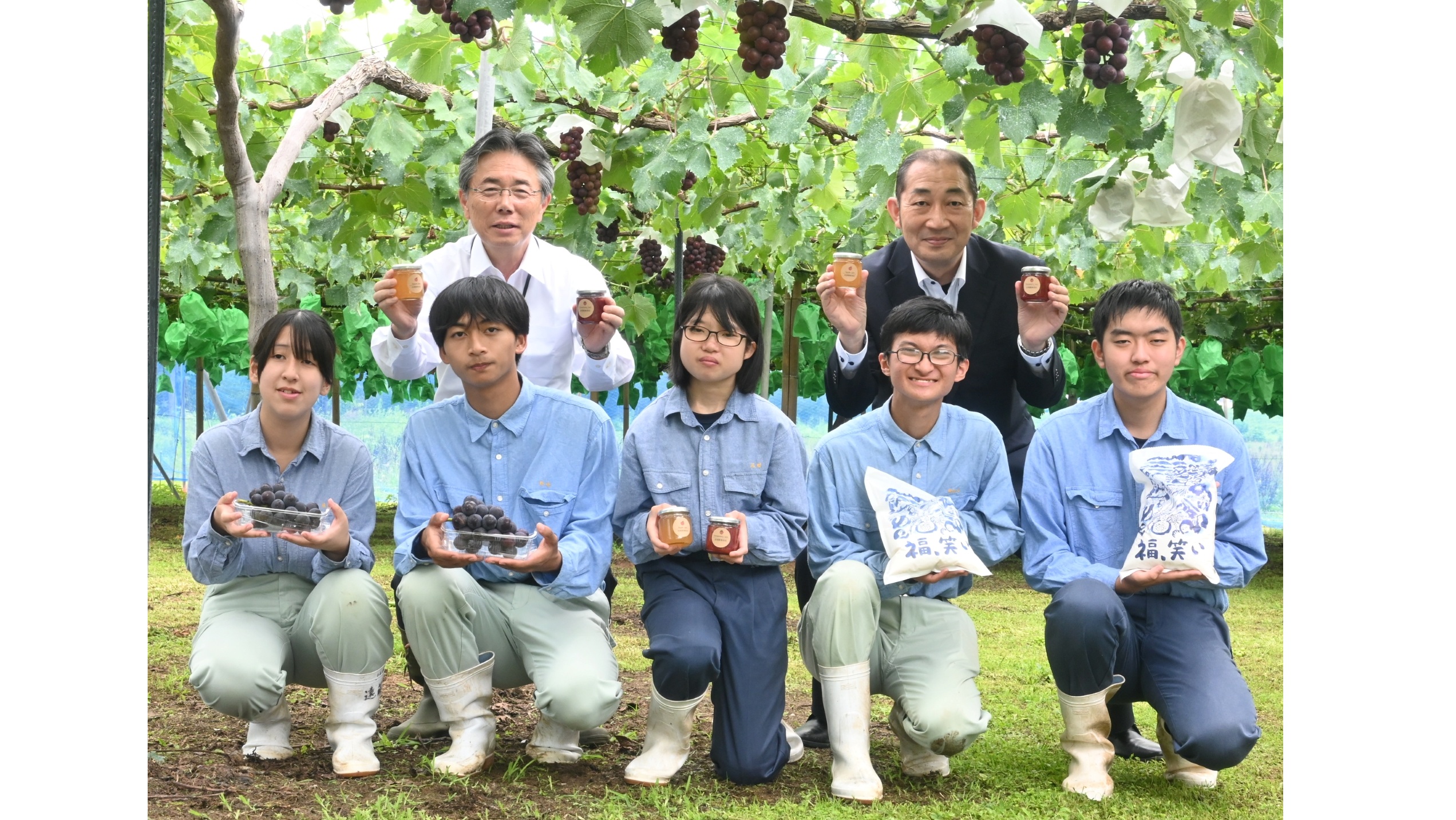 鏡石町ふるさと納税返礼品に岩瀬農高生産物　ブドウ、ジャムなど８品目　「ＧＧＡＰ」日本一を全国に周知