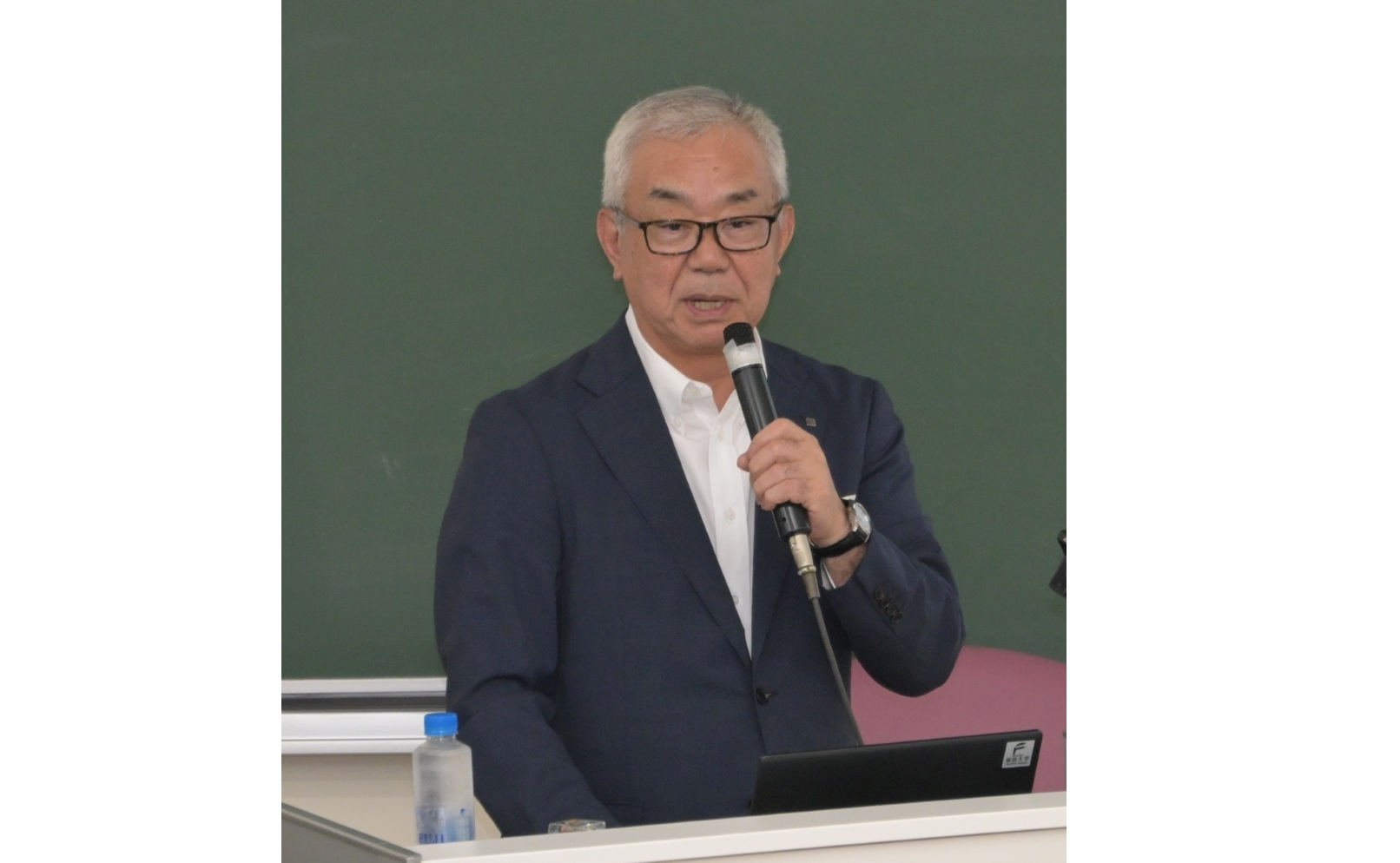 佐藤頭取が最終講義　福島大で東邦銀行提供講座