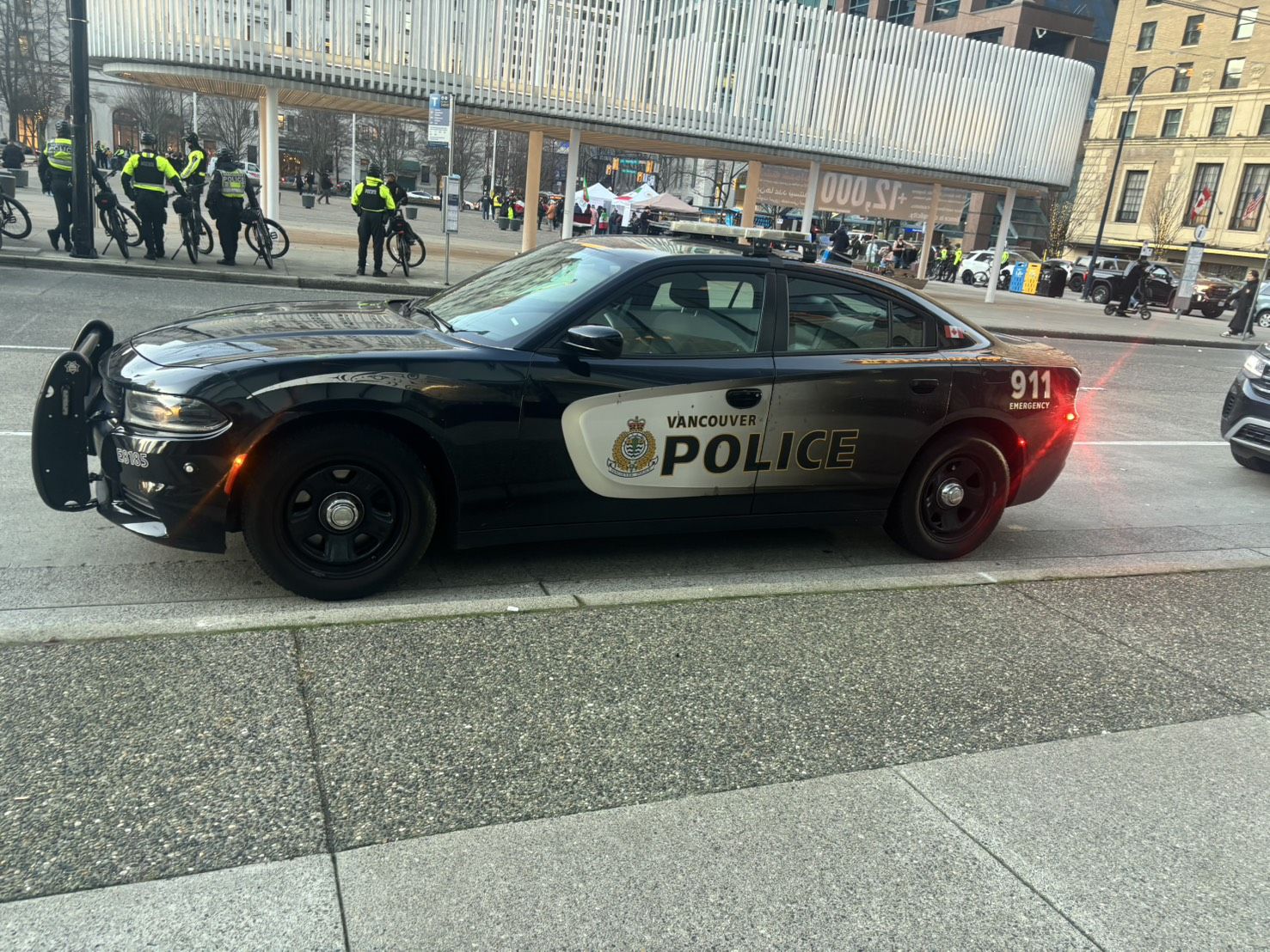 大学生のカナダ日記（２５）　パトカー