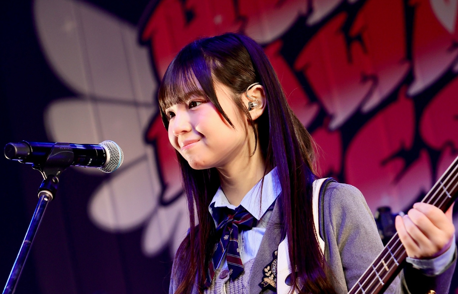 ＡＫＢ４８　大賀彩姫さん　２０　最新シングル夢のセンター　福島県出身　８月１９日発売「好きｉｓｈ」収録曲「君のＤｏｏｄｌｅ」　福島盛り上げる存在に
