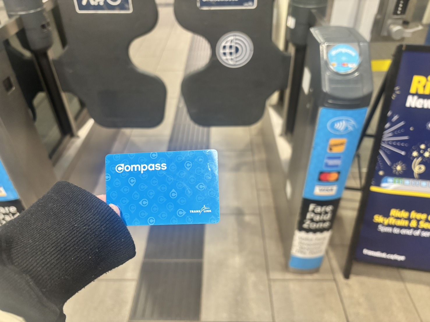 大学生のカナダ日記（８）　COMPASSカード