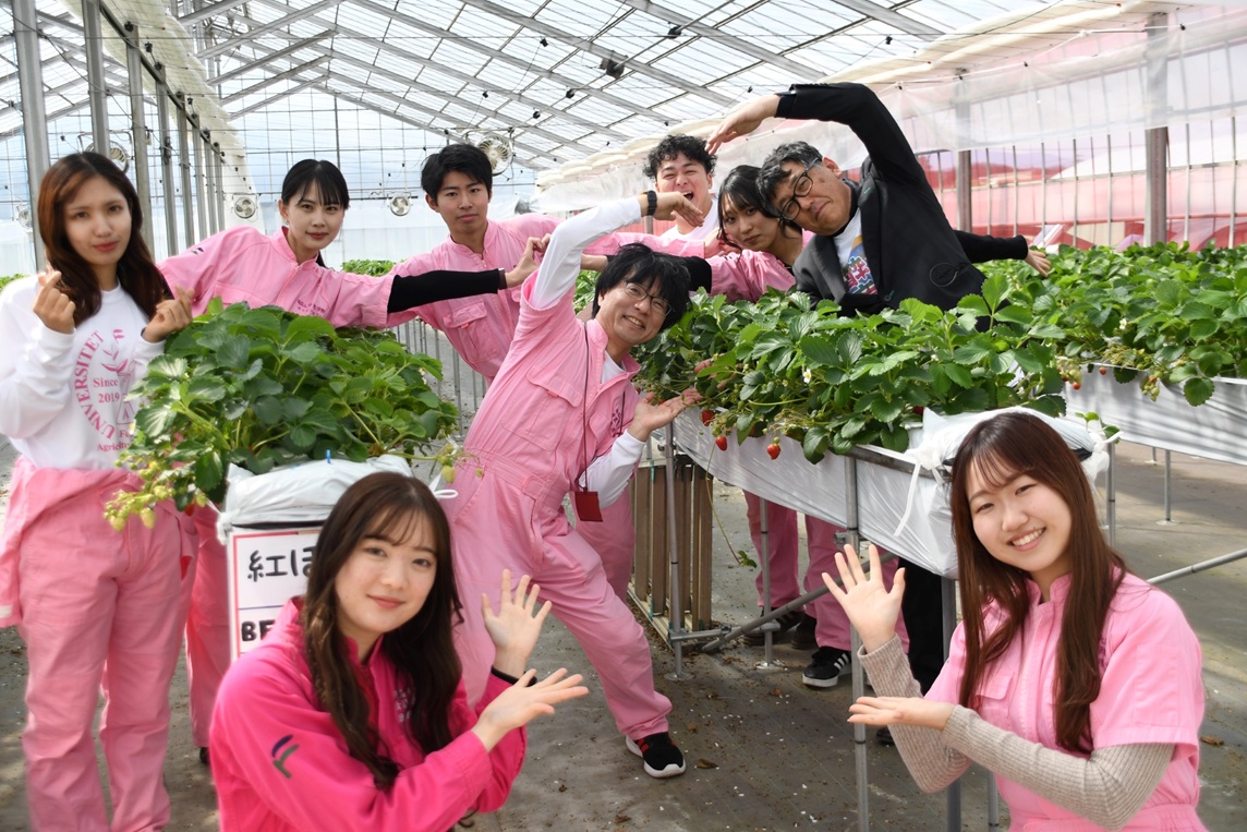 福島大食農学類学生　イチゴで合格後押し
