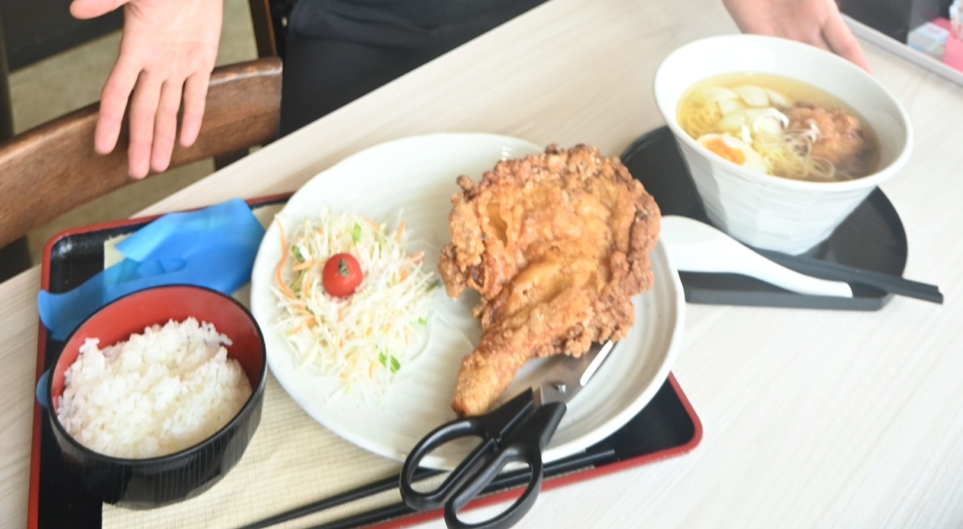 からあげ伊達屋梁川本店　ランチメニューに新作　「伊達の男揚げ定食」と「ラーメン」