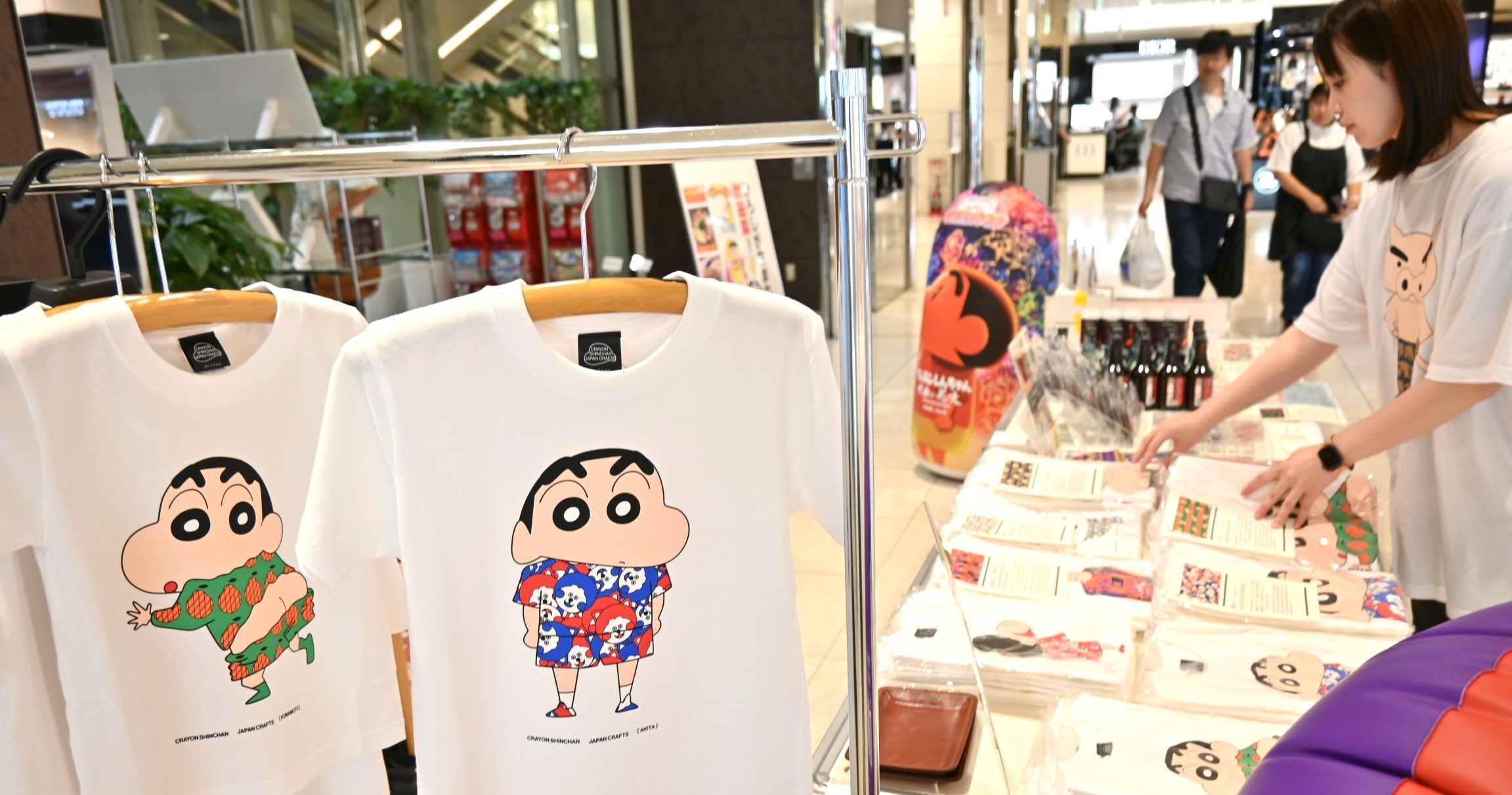 「クレヨンしんちゃん」ブランド　郡山うすいに開設　８月２３日まで