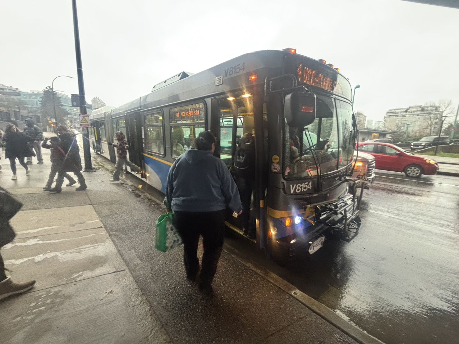 大学生のカナダ日記（５）　バス