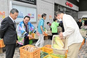 矢祭産の規格外農産物販売　東京・品川のヨーカドーで「もったいない市場」　スーパーでは初開催