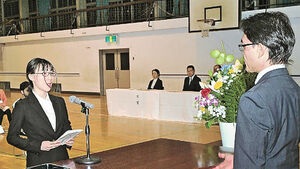 公立夜間中学校「天神スクール」で後期入学式　夢の実現へ新生活開始　福島