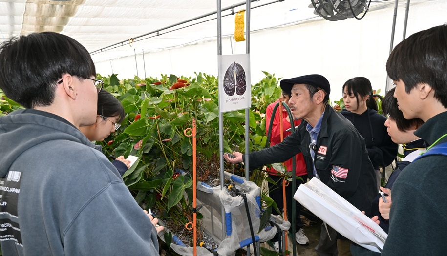 福大生が山木屋の農業再興学ぶ