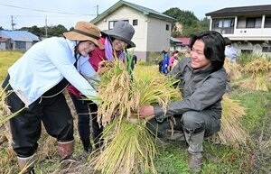 学生移住で西会津町奥川地区に活気　町・角川ドワンゴ学園・地域づくり協の連携協定　世代超え絆強める