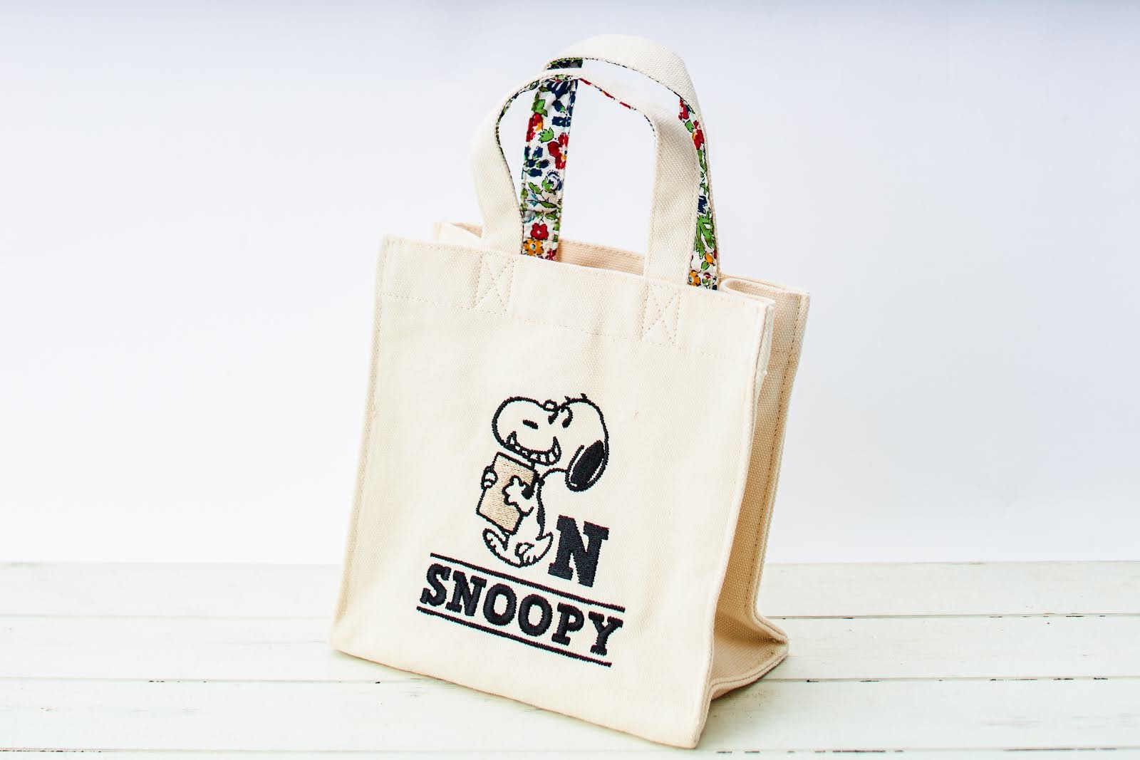 Peanuts イニシャルミニタオル トートバッグ Peanuts ピーナッツ Tanp タンプ