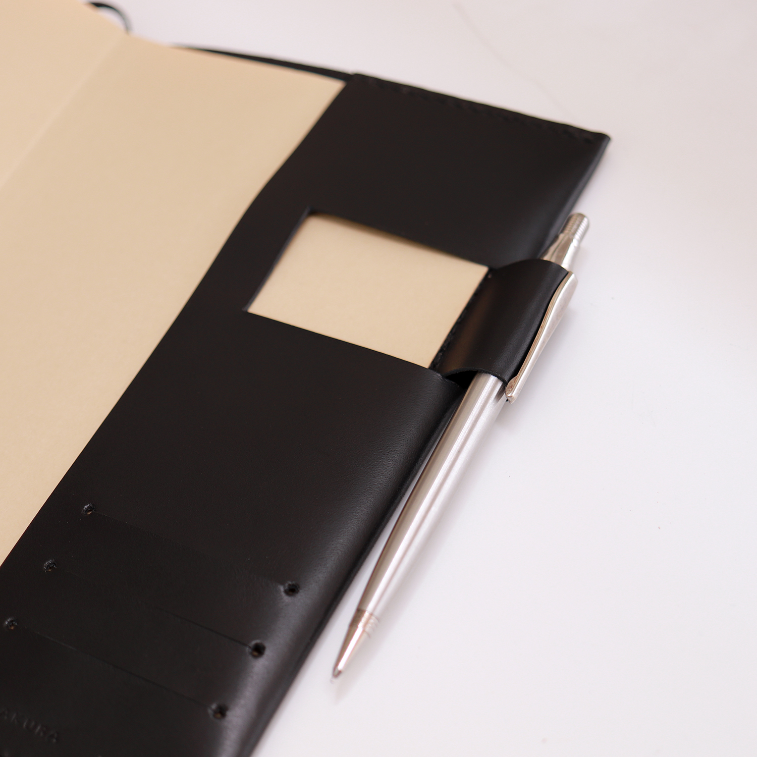 B6レザーノートカバー | KAKURA（カクラ）のプレゼント・ギフト通販