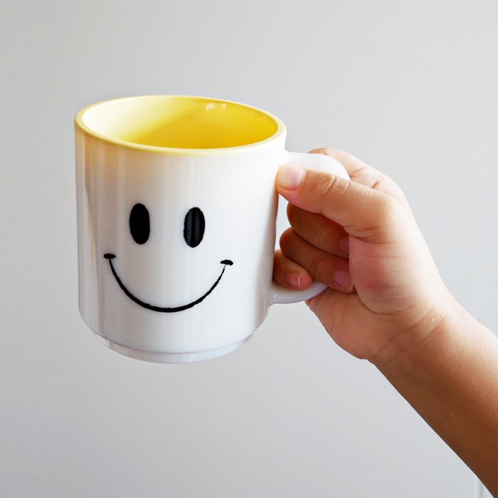 名入れ】Myマグカップ -OKAO・スマイル-キッズサイズ200ml＜電子レンジ