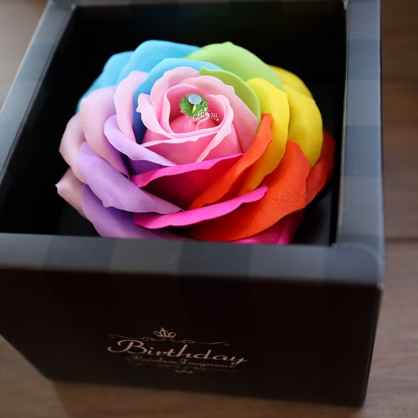 バースデーレインボーローズ クマちゃん付 アトリエ美鈴のプレゼント ギフト通販 Tanp タンプ