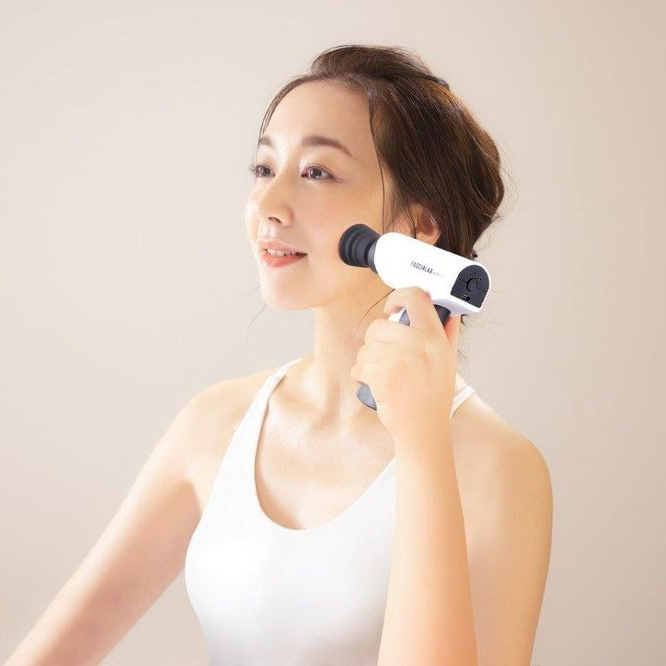 軽量&お顔にも使える】筋膜リリースガン＜FASCIALAX MINI 2S