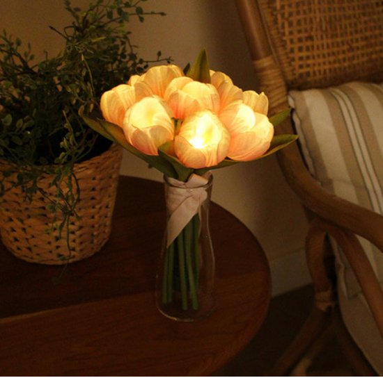 ブルームチューリップブーケのインテリアライト（フラワーブーケ