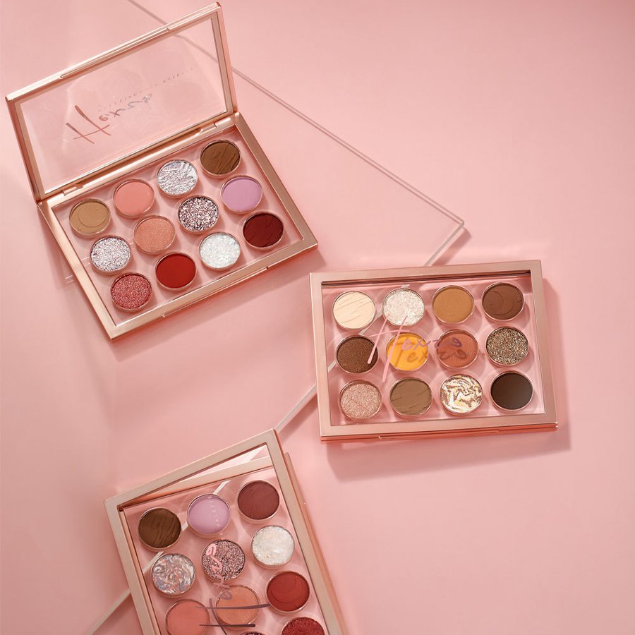 LES BEIGES アイシャドウパレット セット English subtitles】CHANEL LES BEIGES EYE SHADOW - YouTube