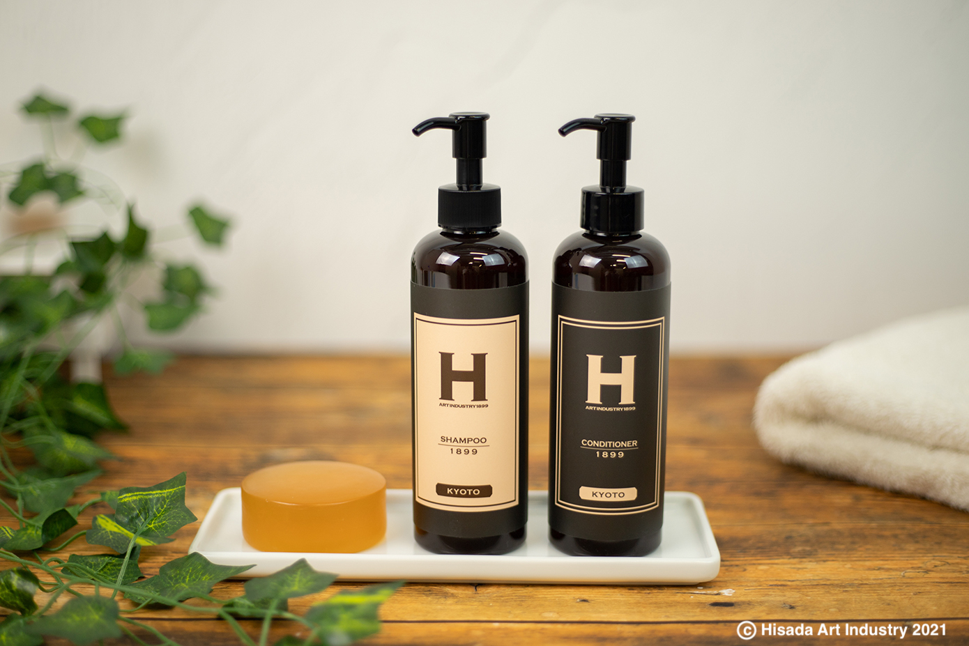 ギフトボックス入り2本セット（SHAMPOO / CONDITIONER 1899 KYOTO