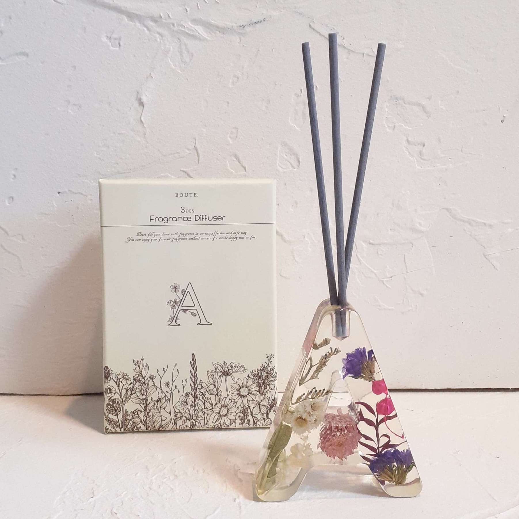 イニシャル▪️メッセージ手彫りします。あなただけのモダン ディフューザー イニシャル▪️メッセージ手彫りします。あなただけのモダン