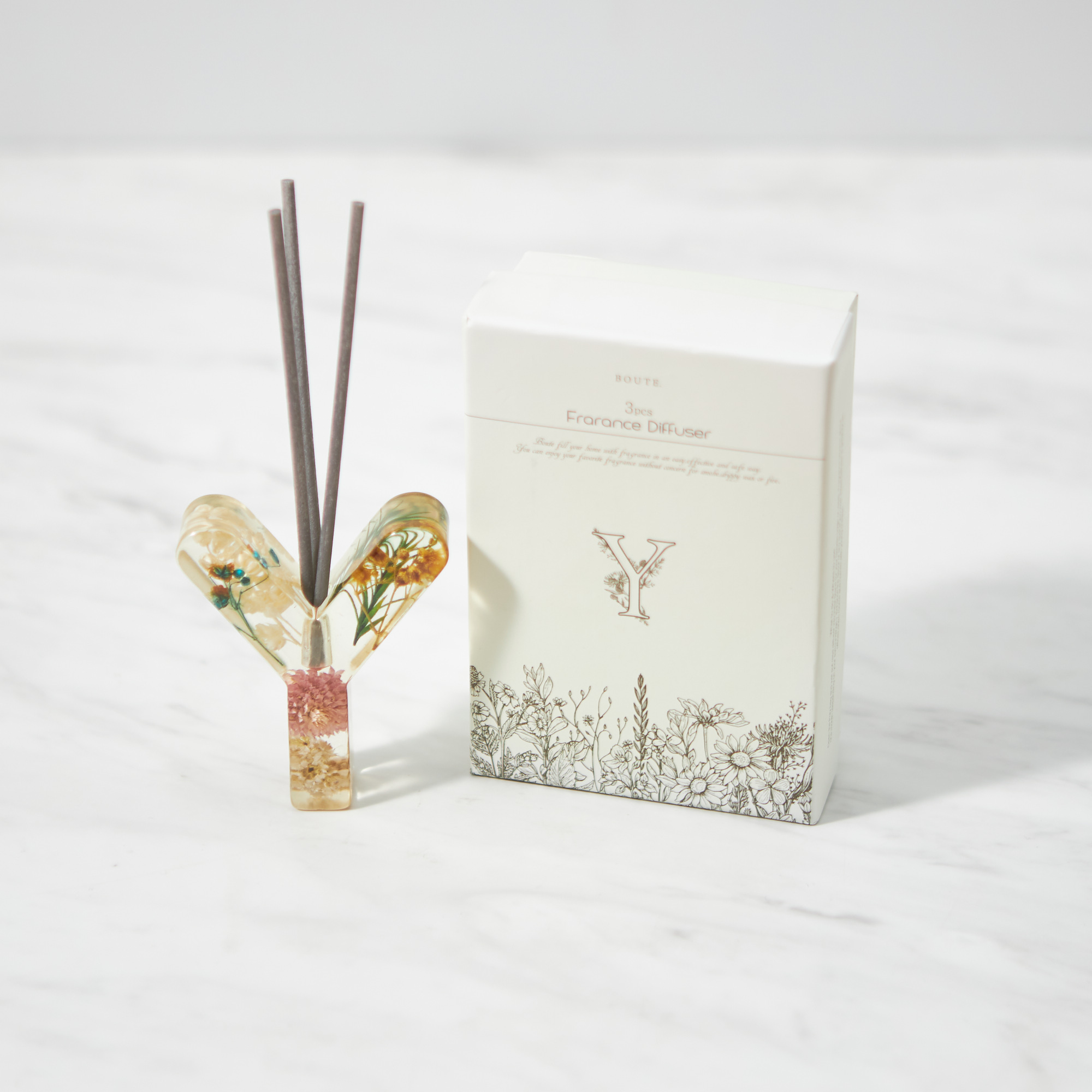 イニシャル▪️メッセージ手彫りします。あなただけのモダン ディフューザー イニシャル▪️メッセージ手彫りします。あなただけのモダン