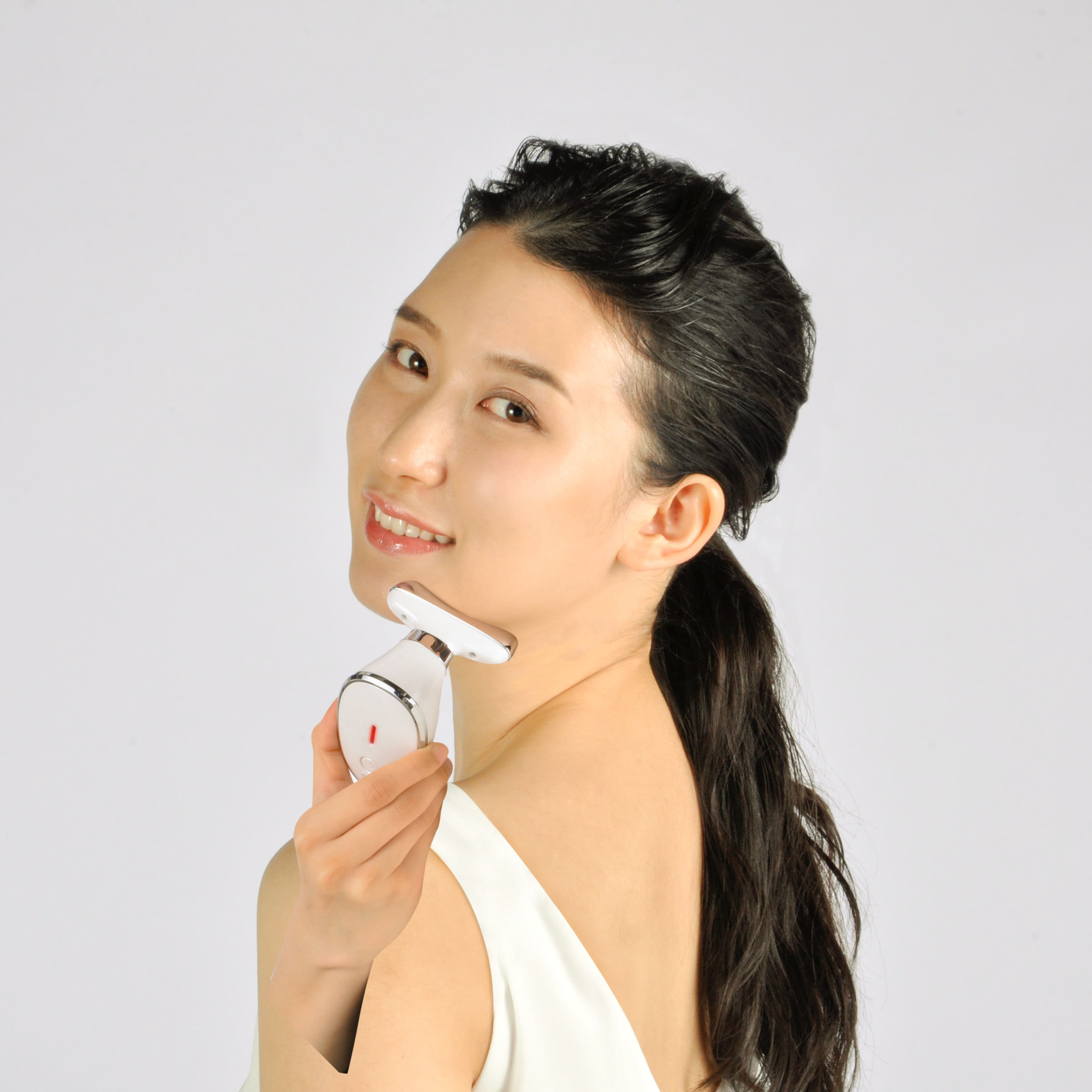 Beapro13 T字型 多機能美顔器 | Beapro（ビープロ）のプレゼント