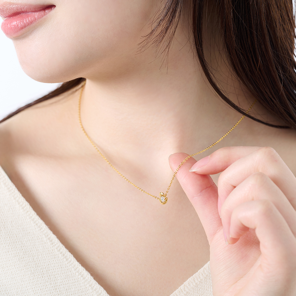 【本日22時迄の特別価格❗】4℃　ハートストーン付きドロップネックレス ハートセンターストーンネックレス | C'shell（シシェル）のプレゼント