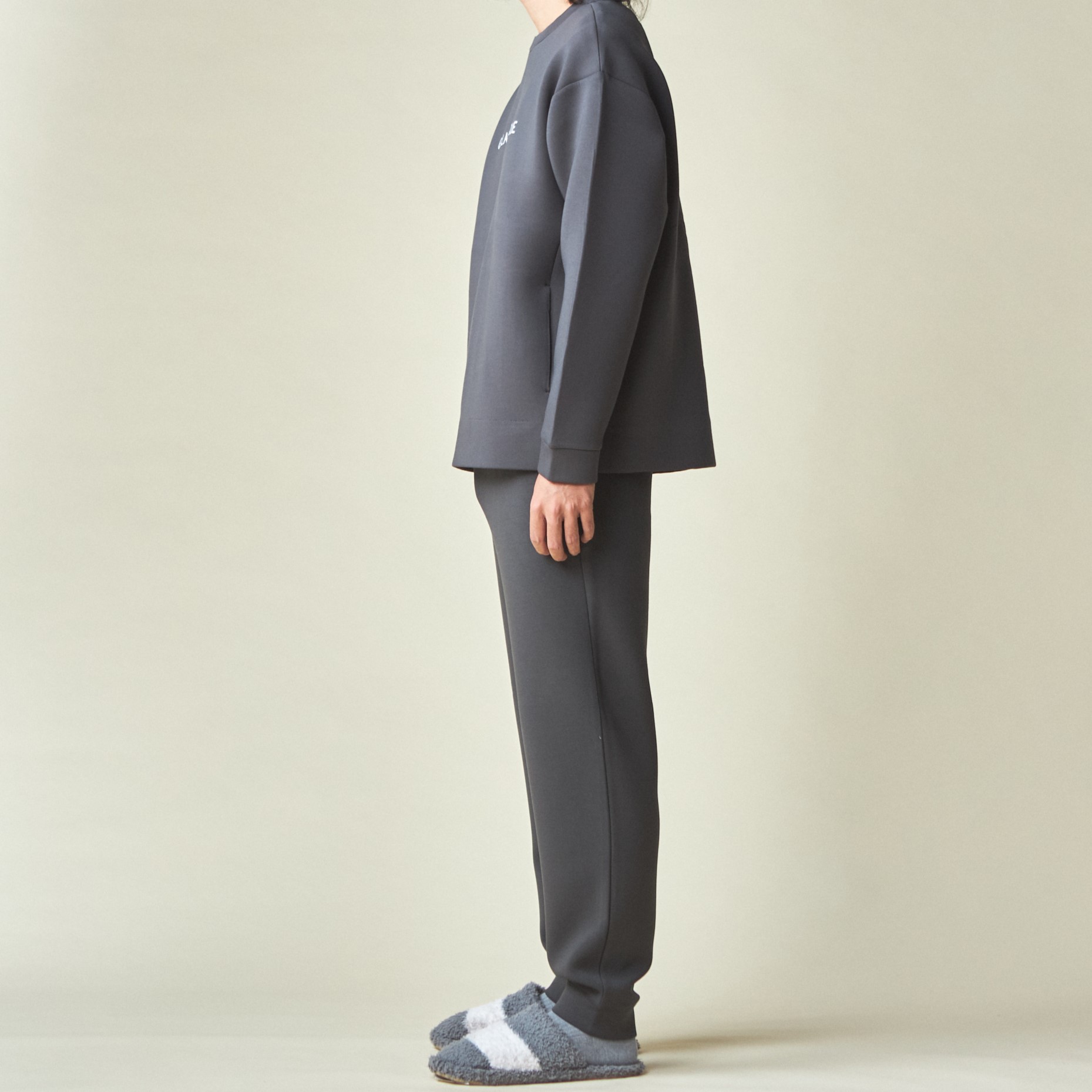 HOMME】ポンチワンポイント プルオーバー＆ロングパンツセット 