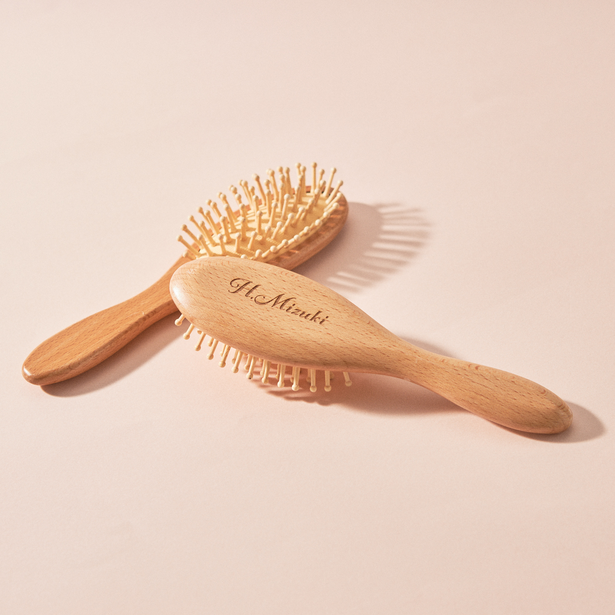 名入れ・リボンBOX付】木製ブラシ＆アロマバスオイルギフト