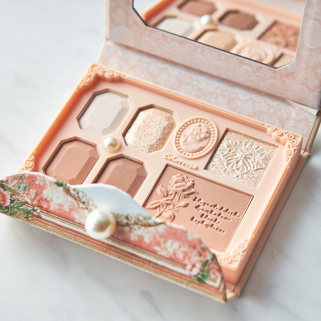 二段式サプライズボックス】アンティーク風コスメセット | COLORROSE