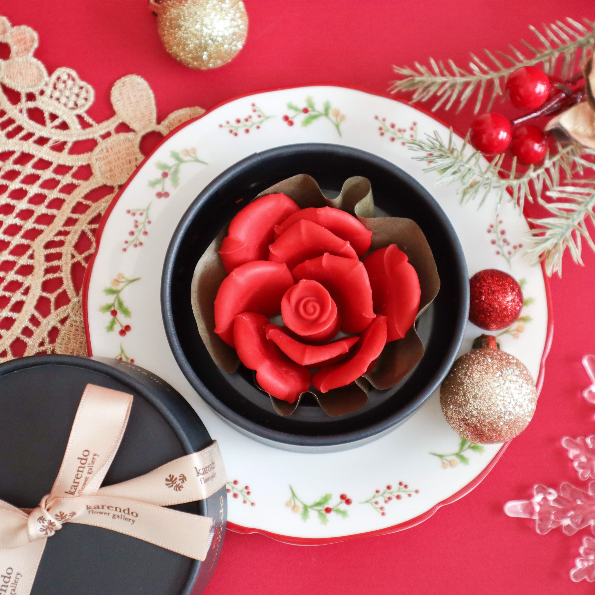 モエシャンドンロゼとローズ型チョコレートの大人かわいいセット