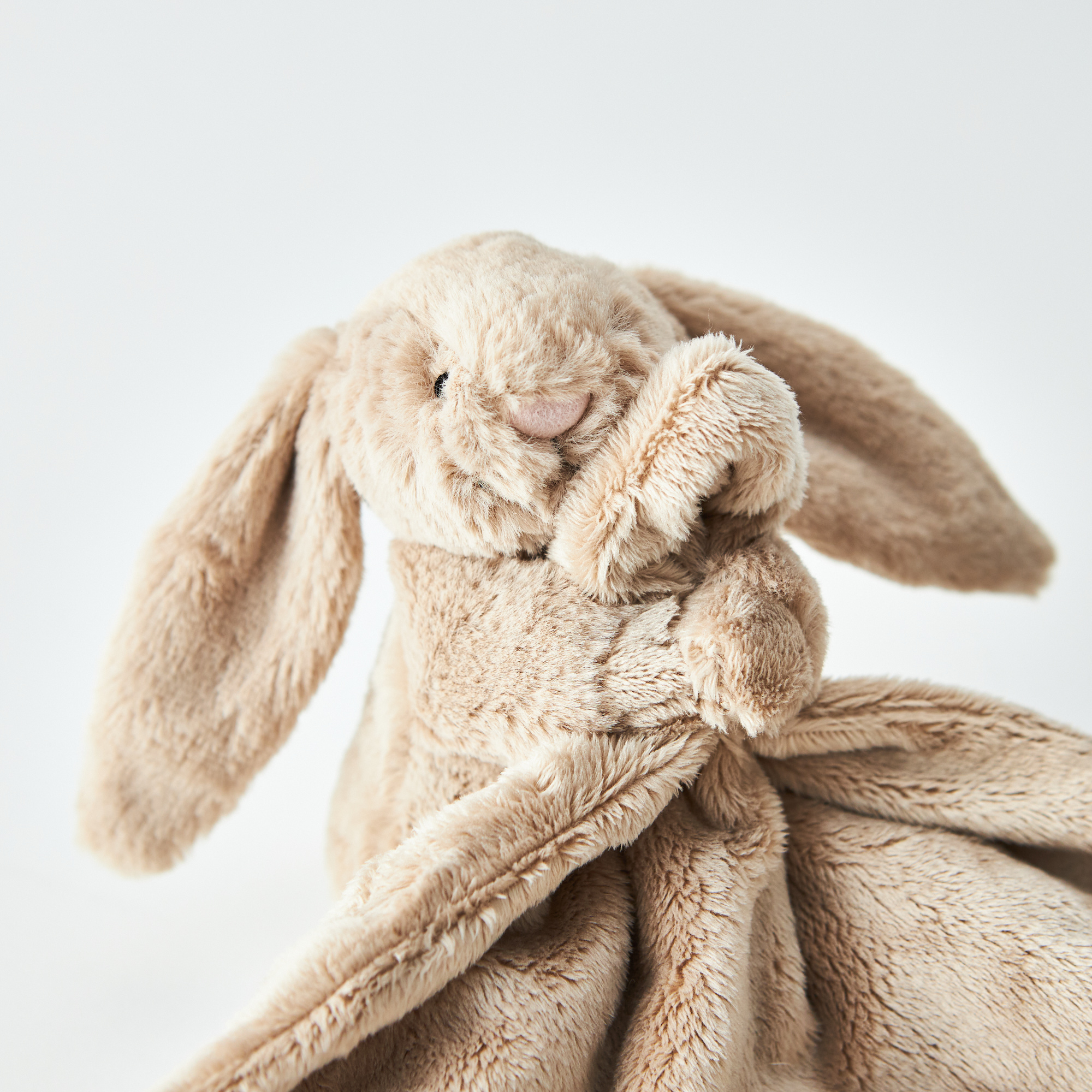 バシュフル ベージュバニー スーザー | Jellycat（ジェリーキャット