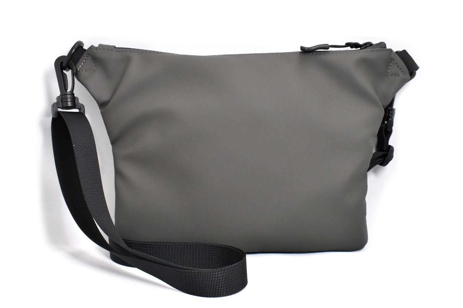 アウトドア派に！】ACTIVE スリムフィットサコッシュ｜防水・軽量