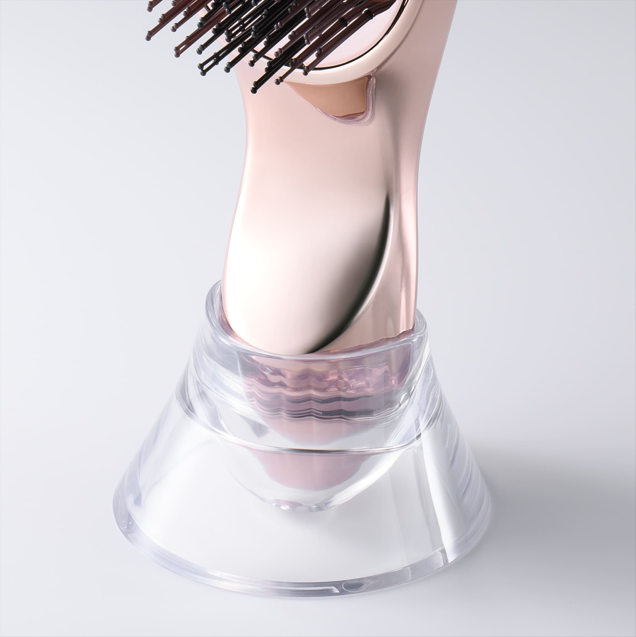 ReFa ION CARE BRUSH PREMIUM ホワイト | ReFa（リファ）のプレゼント