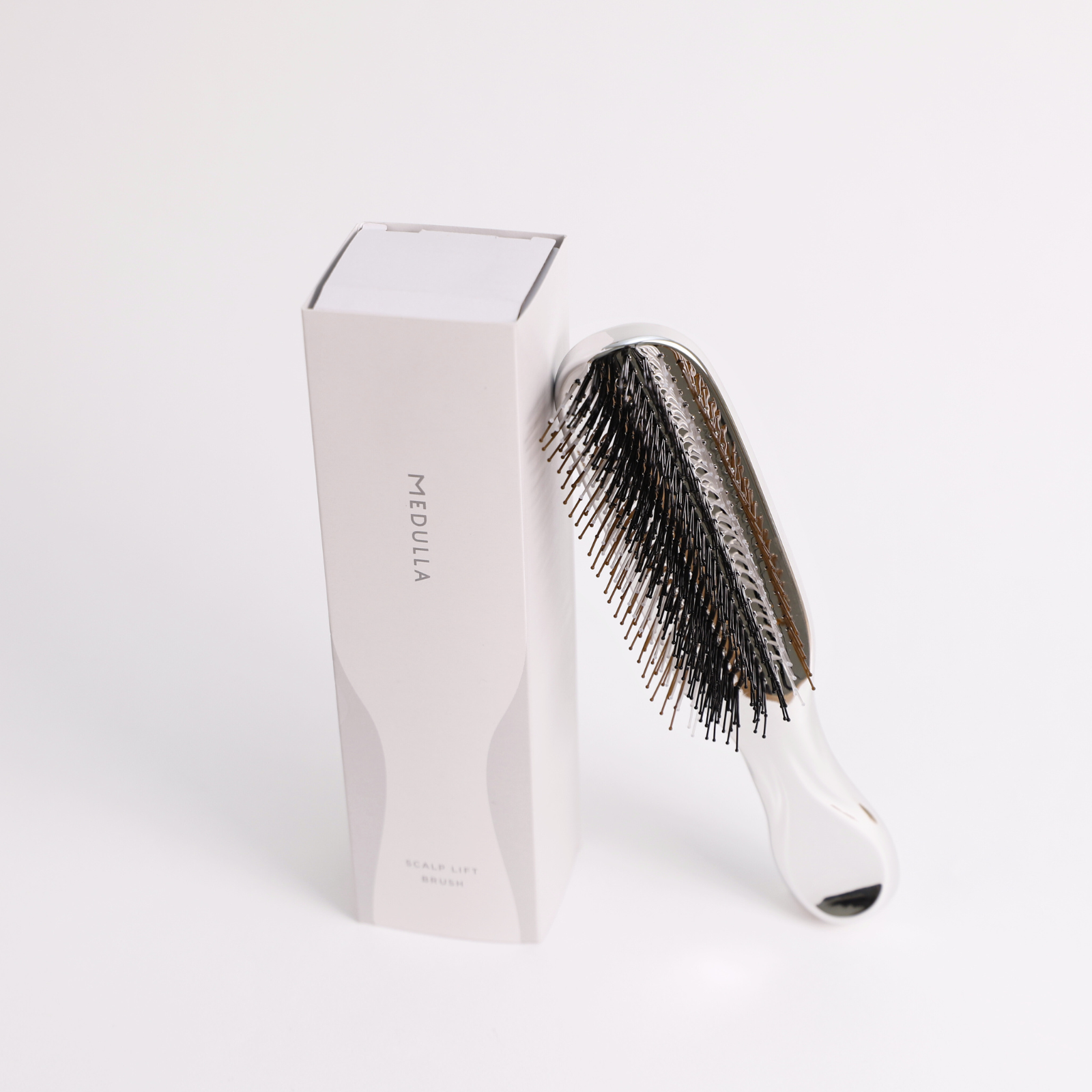 スカルプリフトブラシ | MEDULLA（メデュラ）のプレゼント