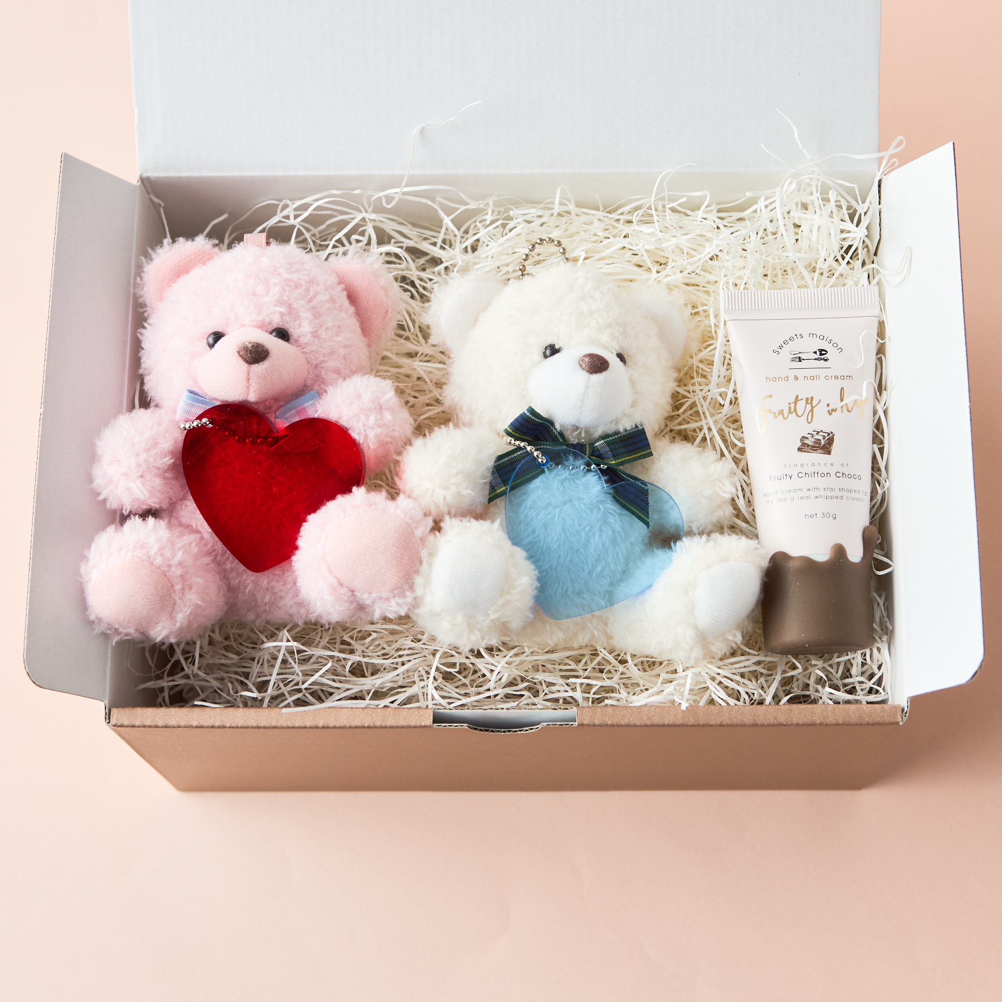 名入れ無料・BOX入り】ハンドクリーム&ハートチャーム付ペアテディベア