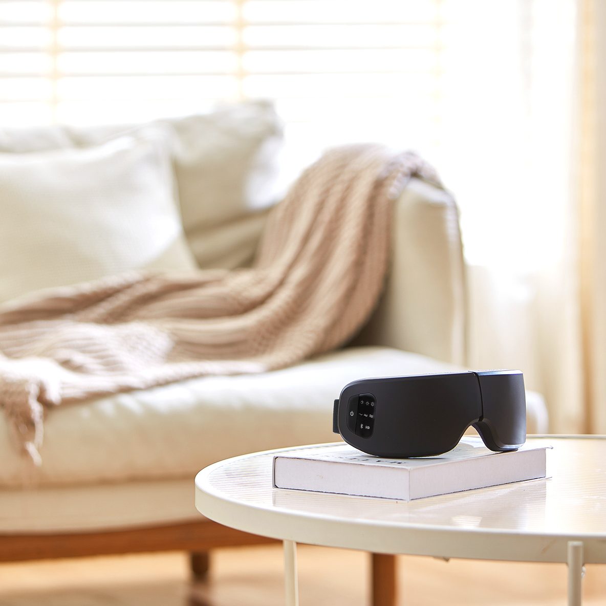 温熱&加圧】ホットアイマスク＜EYE RELAX S＞ | NIPLUX（ニップ