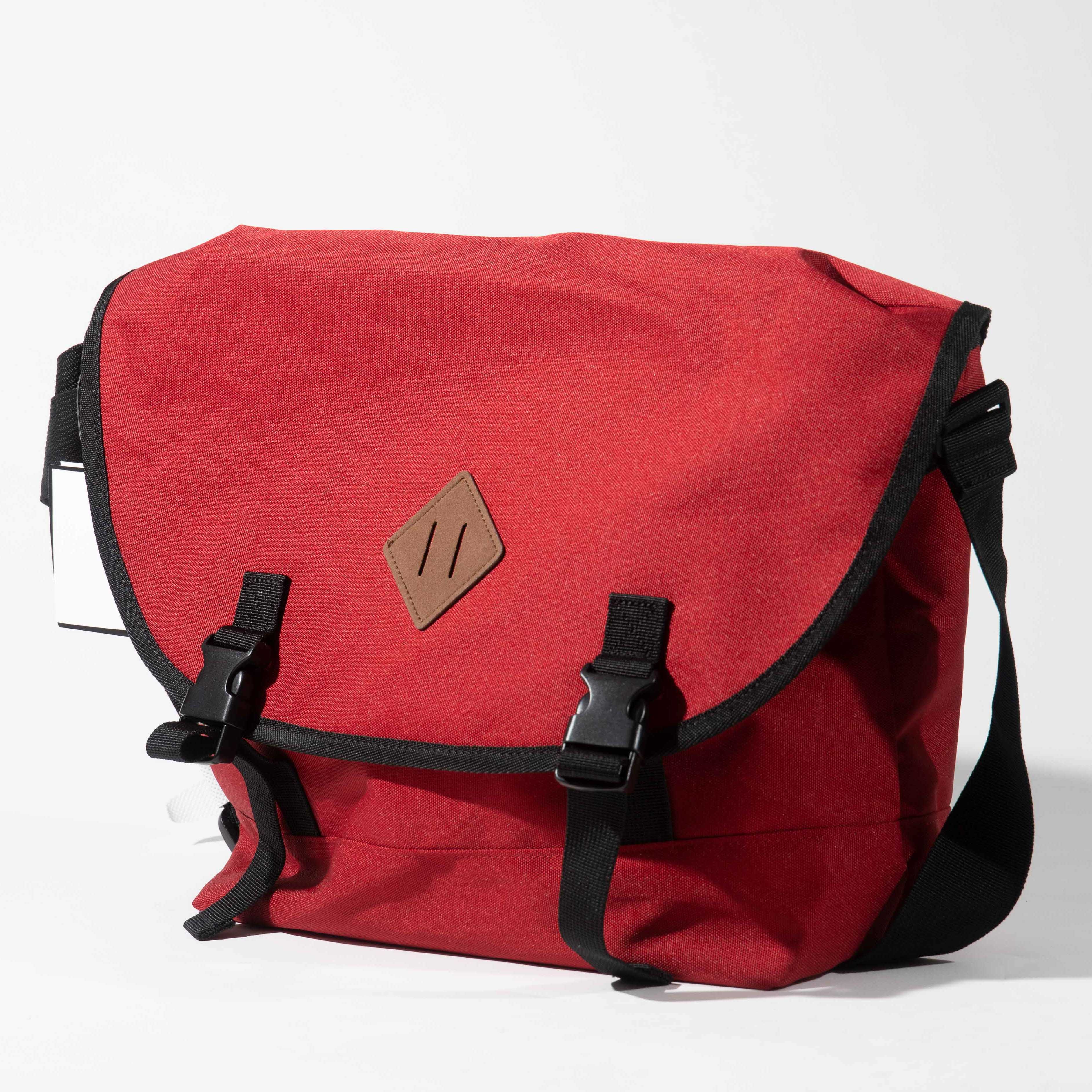 Dickies】メッセンジャーバッグ 肩掛け バックル付 | Dickies