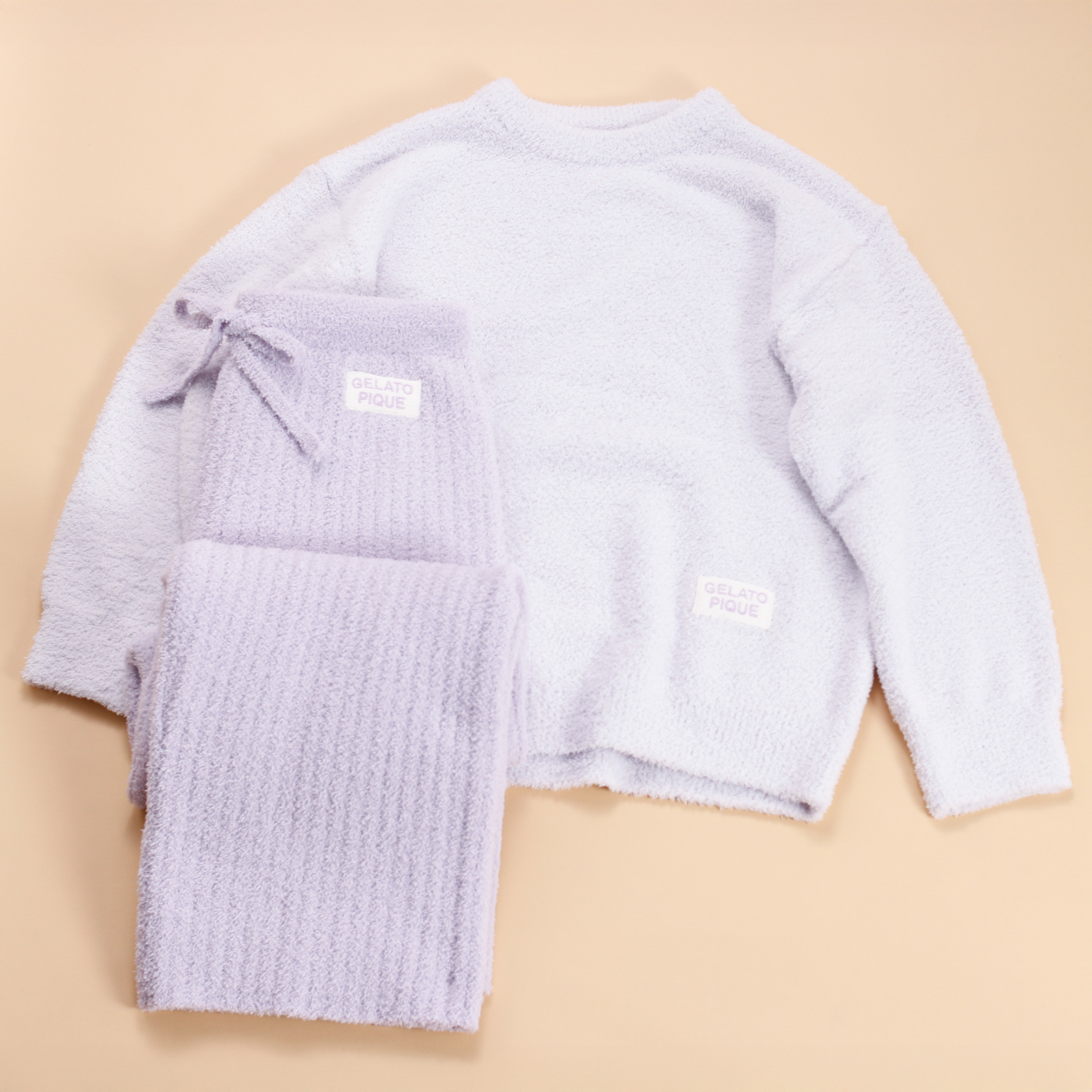 WOMEN】カラフルパウダープルオーバー＆ベビモコリブロングパンツ