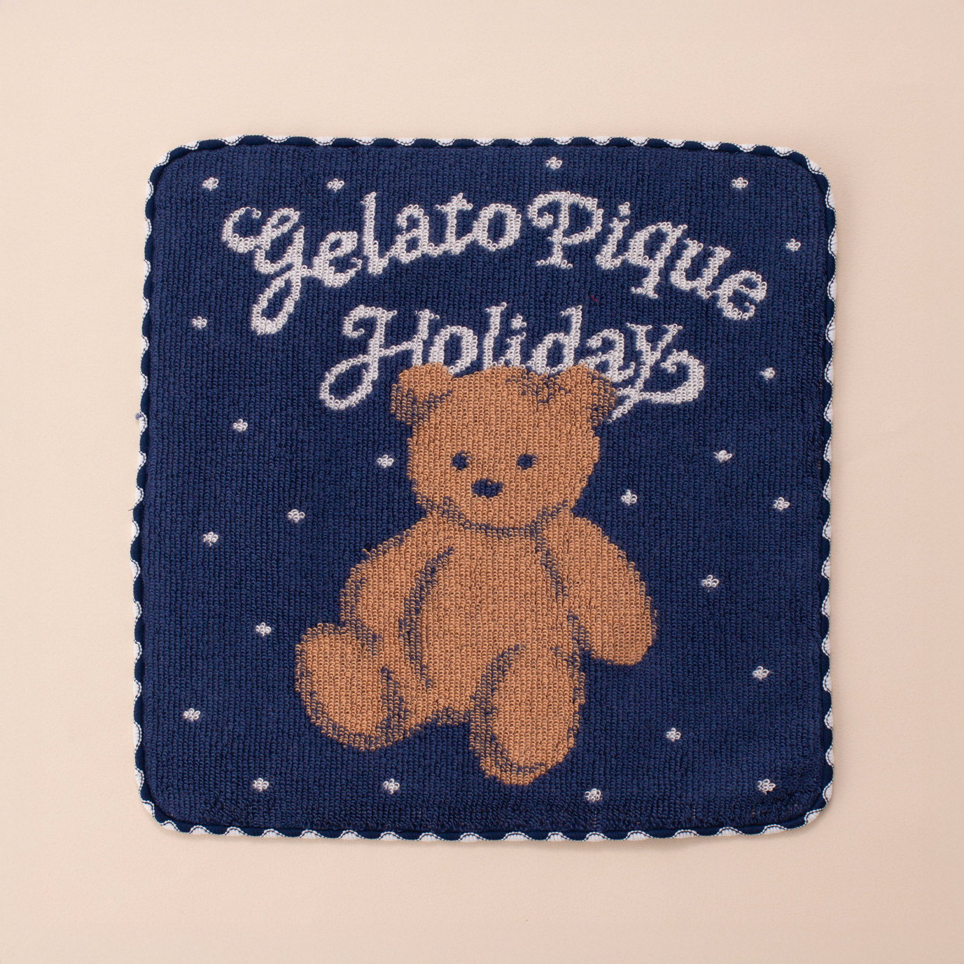 WOMEN】【HOLIDAY】ベア総柄ポーチ＆ハンドタオル | gelato pique