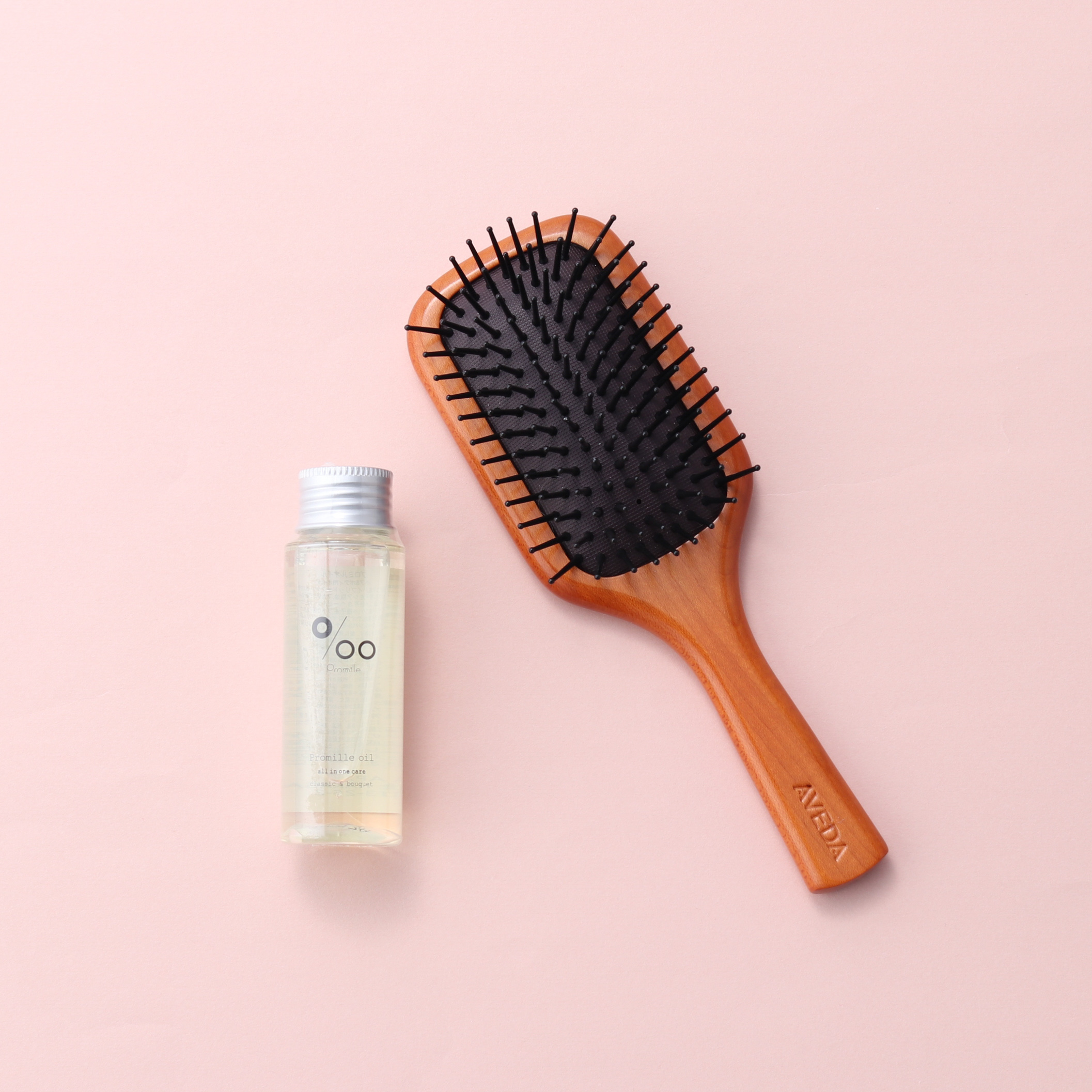名入れ&デザイン】アヴェダパドルブラシミニ&ヘアオイルセット