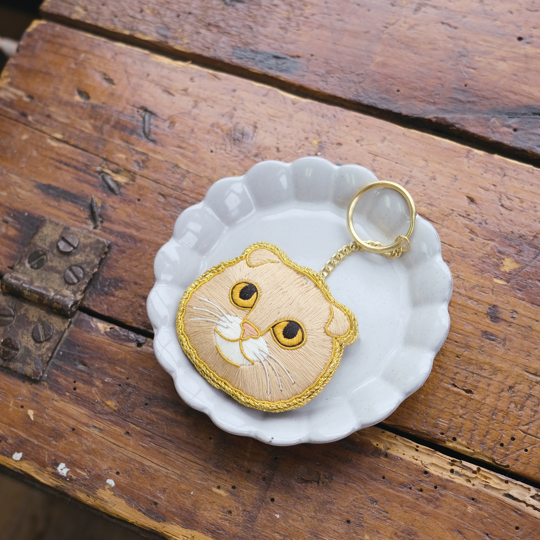 ニャトリエ 刺繍キーホルダー | KISHIMA（キシマ）のプレゼント 